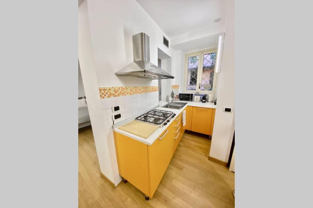 Boutique Apartment In Milano Center: Duomo Scala Luaran gambar