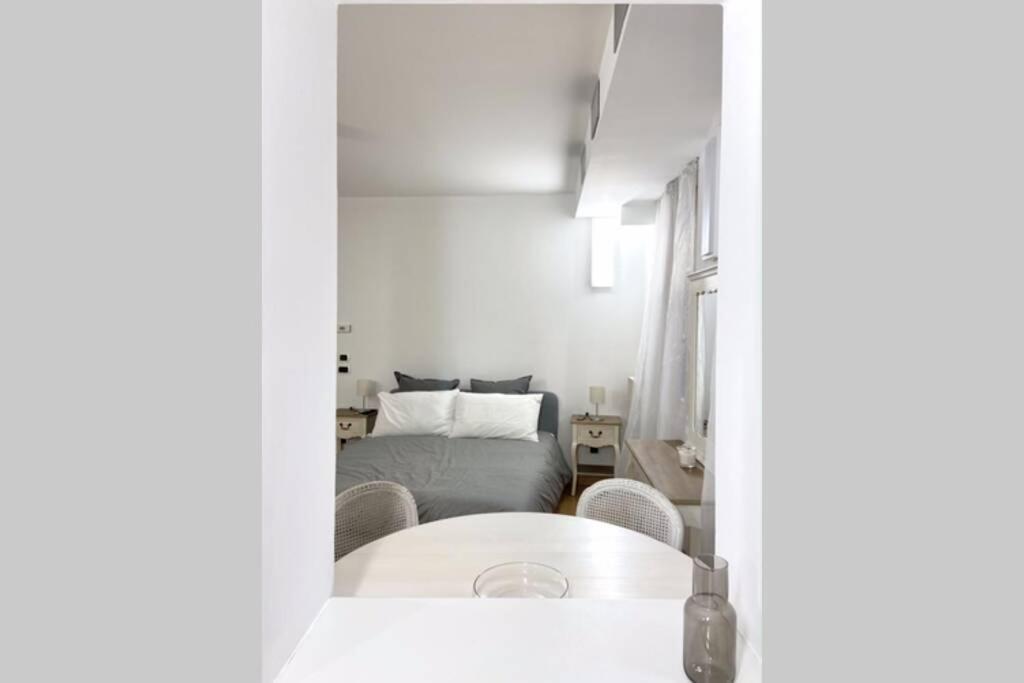 Boutique Apartment In Milano Center: Duomo Scala Luaran gambar