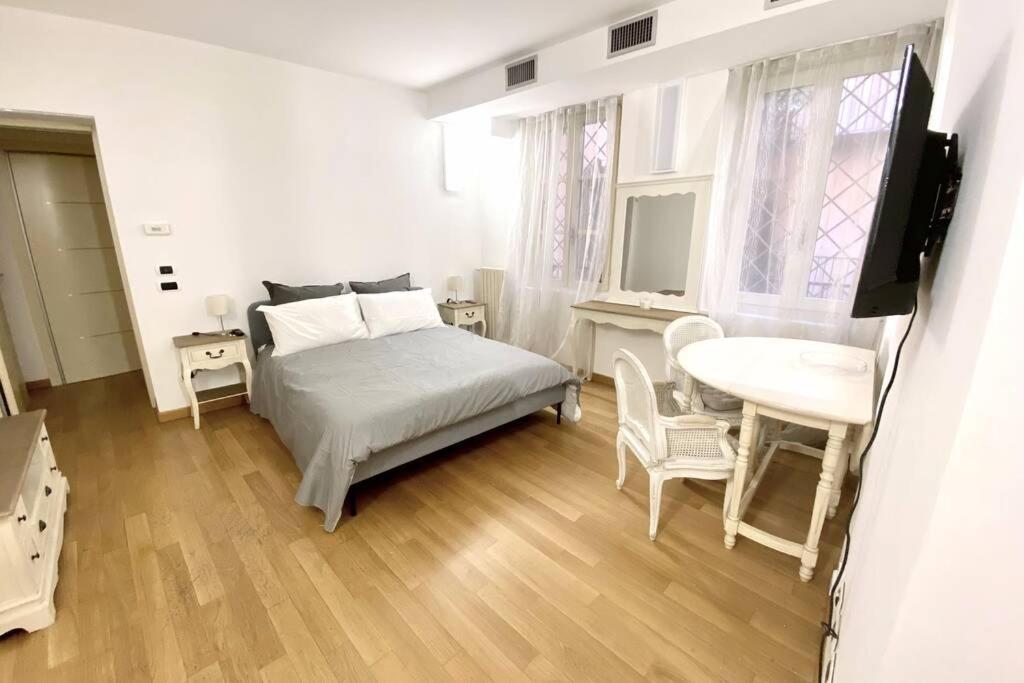 Boutique Apartment In Milano Center: Duomo Scala Luaran gambar